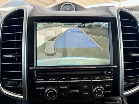 Used 2013 Porsche Cayenne Turbo image 13
