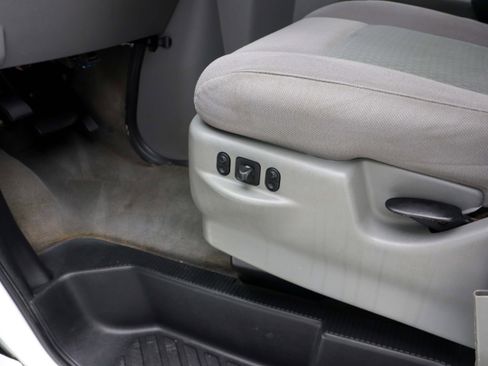 Used 2013 Ford E-350 and Econoline 350 XLT image 22