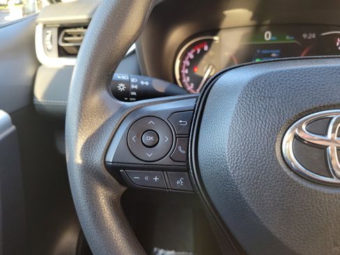 Used 2024 Toyota RAV4 LE image 15