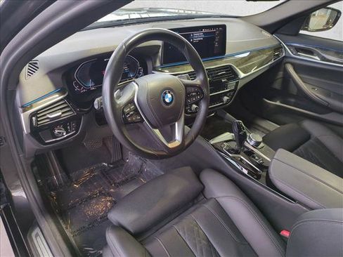 Used 2023 BMW 530e w/ Convenience Package image 10
