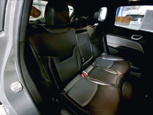Certified 2023 Jeep Compass Limited AWD/4WD image 27