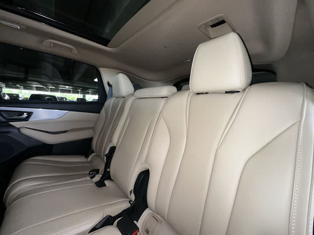 Certified 2024 Acura MDX w/ Technology Package FWD image 30