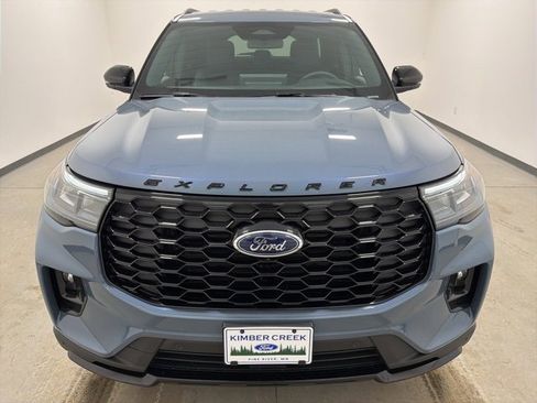 New 2026 Ford Explorer ST-Line w/ ST-Line Street Pack image 2