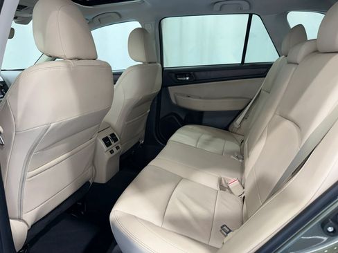 Used 2017 Subaru Outback 2.5i Limited AWD/4WD image 31