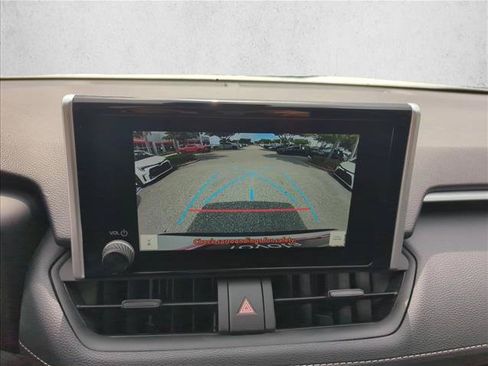 Certified 2025 Toyota RAV4 XLE FWD image 24