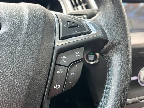 Used 2020 Ford Edge Titanium AWD/4WD image 31