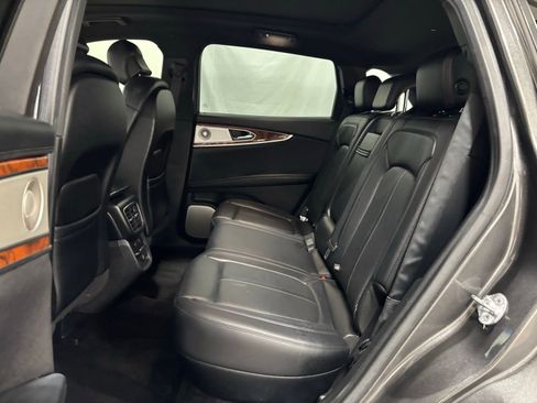 Used 2017 Lincoln MKX Reserve w/ Luxury Package image 13