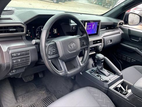 Used 2025 Toyota Tacoma SR5 image 17