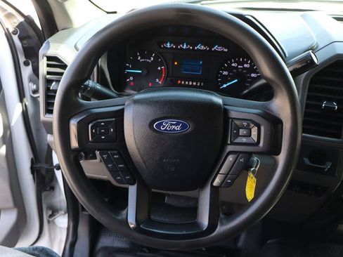 Used 2017 Ford F550 2WD Regular Cab Super Duty image 24