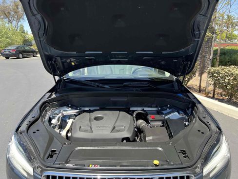 Used 2021 Volvo XC90 T5 Momentum AWD/4WD image 26