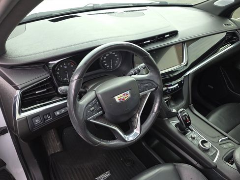 Used 2020 Cadillac XT6 Sport image 9