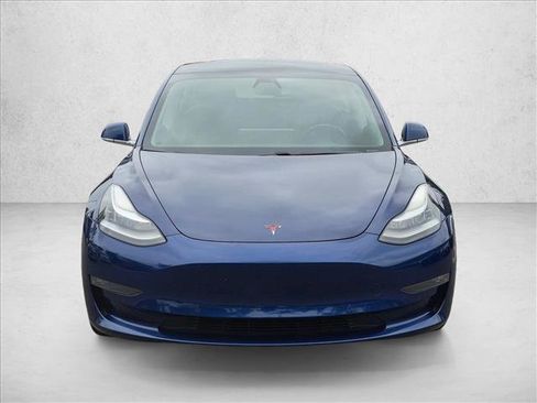 Used 2019 Tesla Model 3 Standard Range Plus RWD image 2