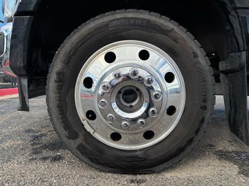 Used 2024 Ford F450 Lariat w/ Camper Package image 27