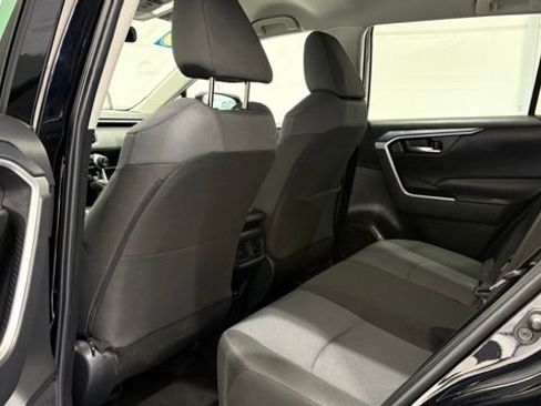 Used 2025 Toyota RAV4 XLE image 15