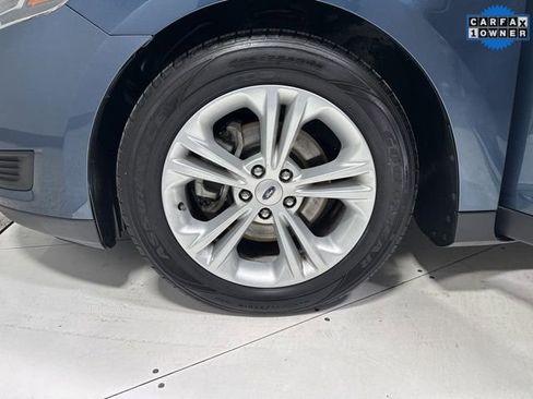 Used 2018 Ford Taurus SE image 5