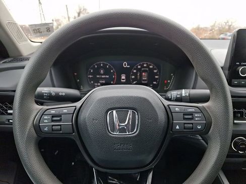 Certified 2025 Honda Accord SE image 19