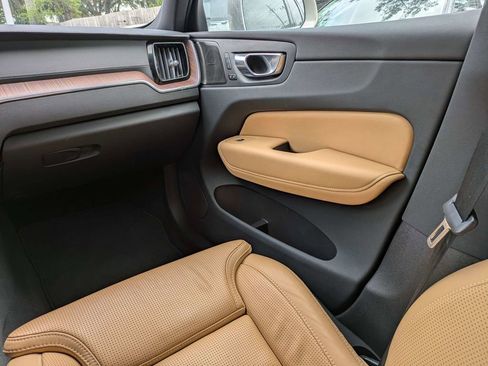 Certified 2023 Volvo XC60 B5 Ultimate AWD/4WD image 20
