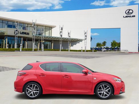 Used 2014 Lexus CT 200h image 2
