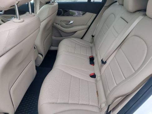 Used 2022 Mercedes-Benz GLC 300 image 5
