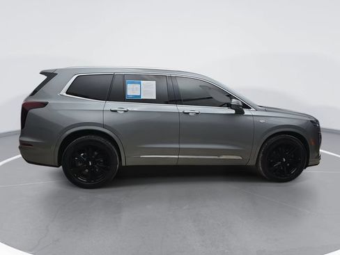Used 2023 Cadillac XT6 Premium Luxury w/ LPO, Floor Liner Package FWD image 5