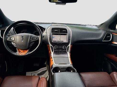 Used 2018 Lincoln MKX Reserve w/ Driver Assistance Package image 24