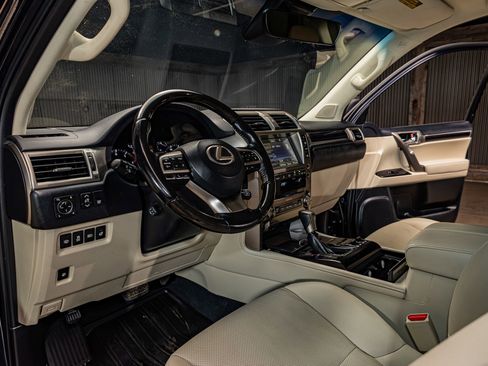 Used 2021 Lexus GX 460 Premium w/ Premium Package AWD/4WD image 15