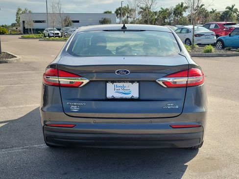 Used 2019 Ford Fusion SE image 5