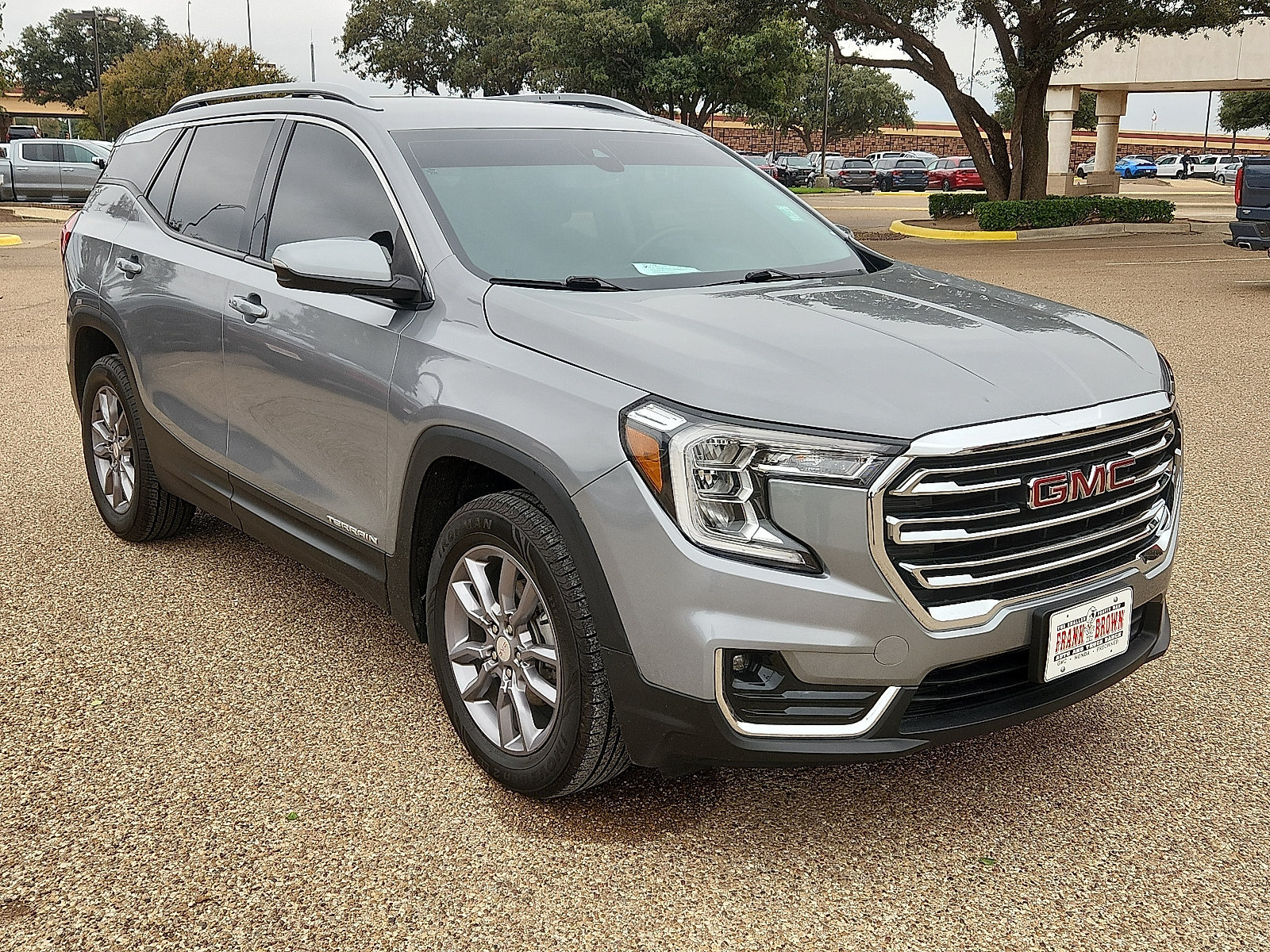 Used 2024 GMC Terrain SLT AWD/4WD image 7