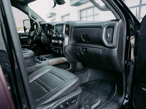 Used 2022 GMC Sierra 2500 Denali w/ Denali Ultimate Package image 17