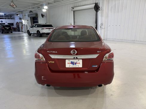 Used 2013 Nissan Altima 2.5 SV w/ 2.5SV Convenience Pkg FWD image 4