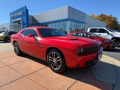 Used 2019 Dodge Challenger SXT