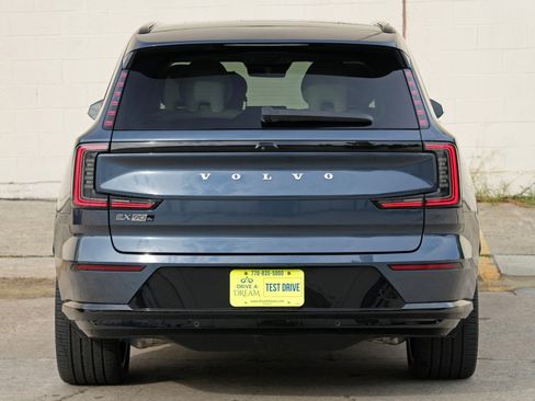 Used 2025 Volvo EX90 Ultra AWD/4WD image 52