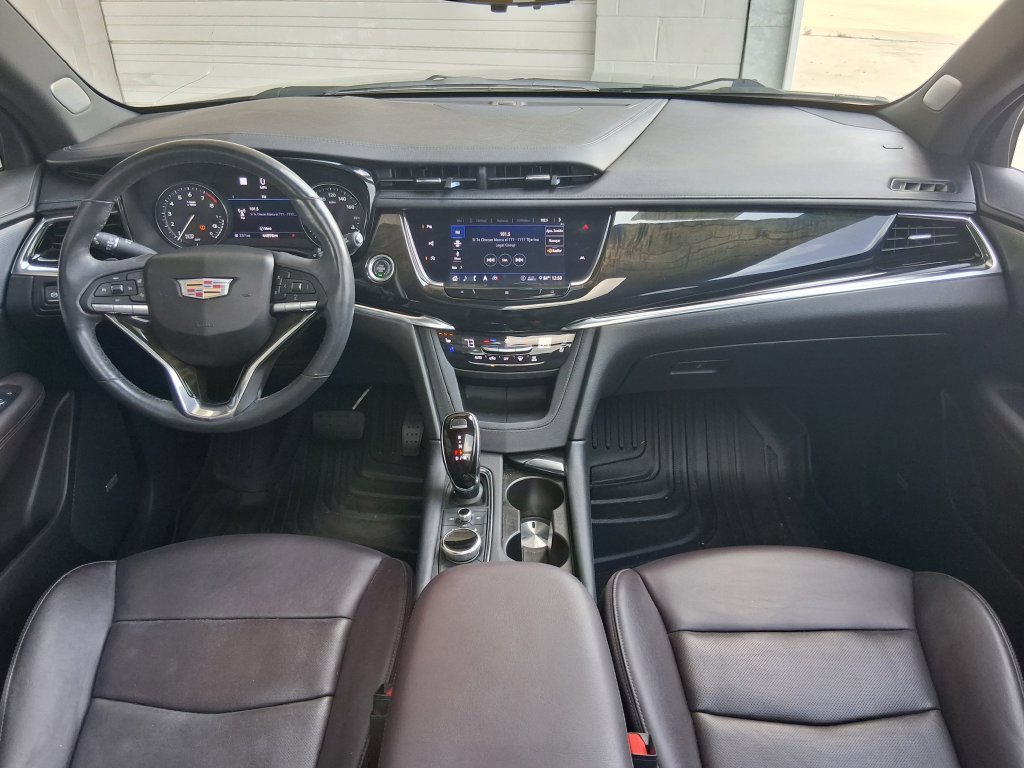 Used 2020 Cadillac XT6 Premium Luxury FWD image 14