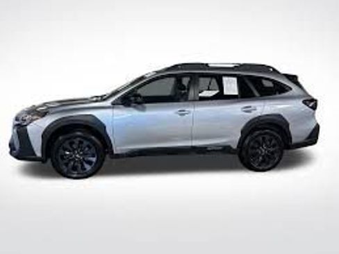 Certified 2025 Subaru Outback Onyx Edition AWD/4WD image 10