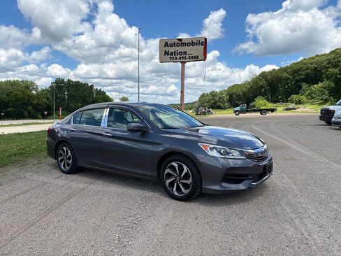 Used 2016 Honda Accord EX image 1