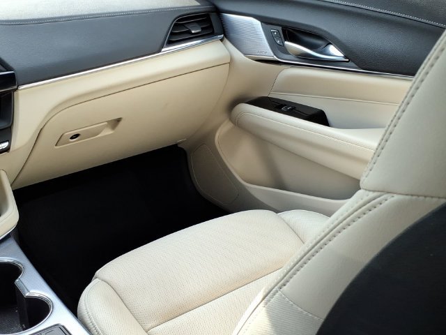 Certified 2025 Cadillac CT4 Premium Luxury AWD/4WD image 10