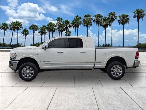 Used 2022 RAM 3500 Limited image 5