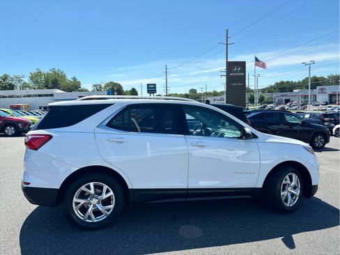 Certified 2020 Chevrolet Equinox LT AWD/4WD image 4