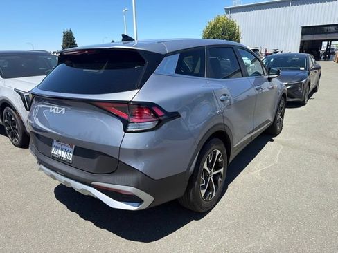 Used 2023 Kia Sportage EX FWD image 4