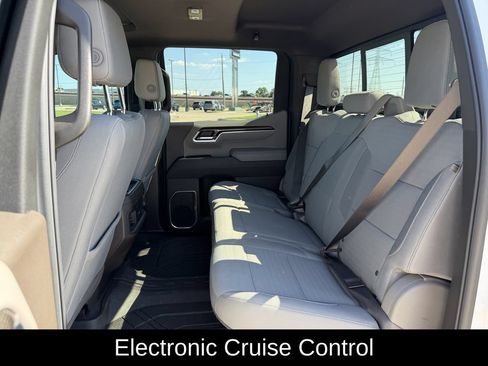 Used 2025 Chevrolet Silverado 1500 RST w/ Convenience Package II RWD image 36