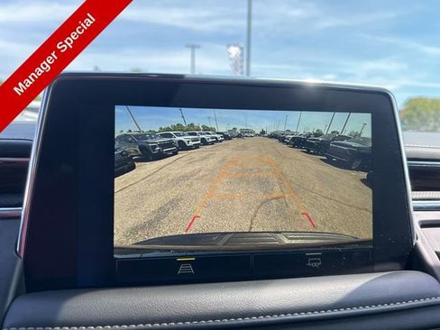 Used 2024 Chevrolet Suburban Premier AWD/4WD image 22