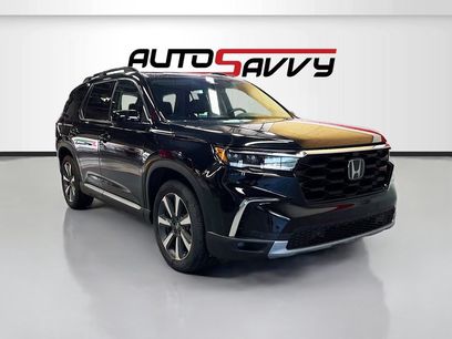 Used 2025 Honda Pilot Elite