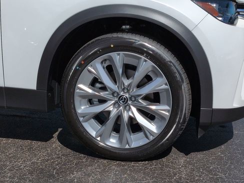 New 2026 MAZDA CX-90 Plug-In Hybrid w/ Preferred image 11