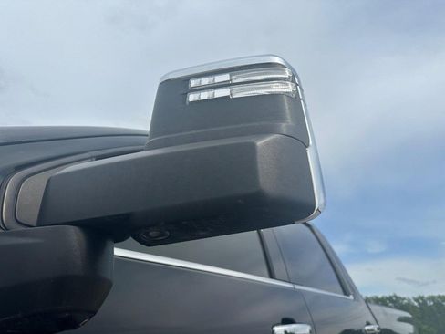 Used 2021 Chevrolet Silverado 2500 High Country w/ Z71 Off-Road Package AWD/4WD image 17