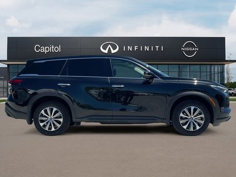 Used 2024 INFINITI QX60 Pure w/ Cargo Package image 4