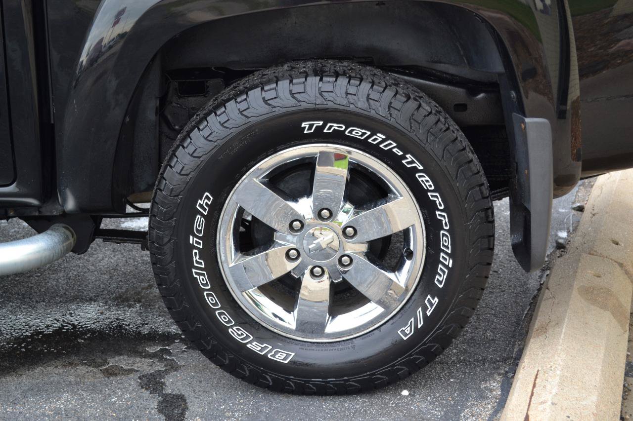 Used 2011 Chevrolet Colorado LT AWD/4WD image 46