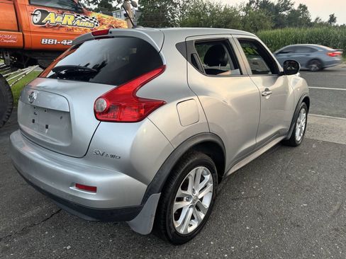 Used 2011 Nissan Juke SV AWD/4WD image 9