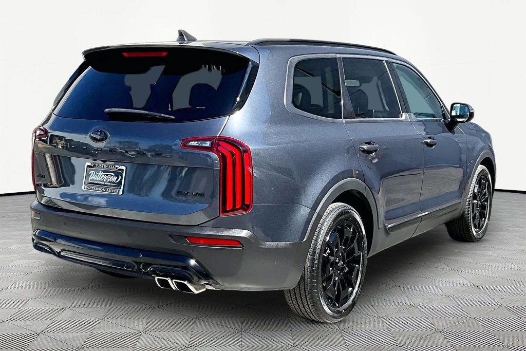 Used 2021 Kia Telluride SX w/ SX Prestige Package AWD/4WD image 3
