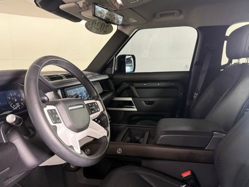 Used 2020 Land Rover Defender 110 SE image 35