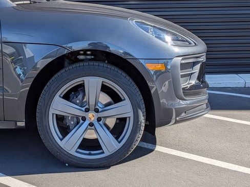 Certified 2026 Porsche Macan AWD/4WD image 11